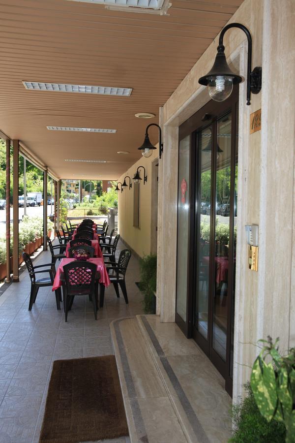 Hotel Ludovici فيوجّي المظهر الخارجي الصورة